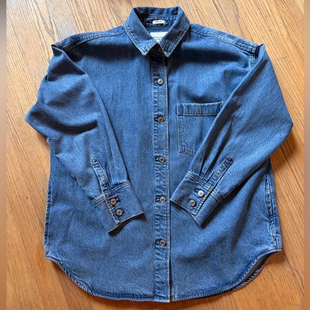 Abercrombie Oversized shirt